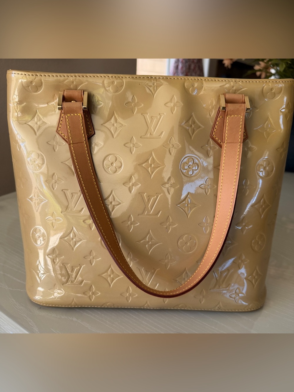 Louis Vuitton Vernis Monogram Tote